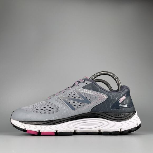 New Balance 840 V4 Women’s 7.5 2E Gray Purple Running Shoes Athletic Sneaker GUC - Picture 1 of 9